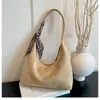 Nueva colección de bolsos de otoño e invierno: bolso de axila elegante, versátil y moderno, perfecto para el trabajo y los desplazamientos, bolso de hombro de gamuza para mujer