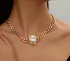 Tendência Transfronteiriça Europeia e Americana Venda Quente Especial Pérola de Forma Irregular Terno Retrô Luxo Moda Elegante Colar Brincos Anel Terno