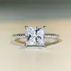 Anillo Mosan clásico de cuatro garras para mujer, bolso cuadrado tipo princesa, Hao incrustado Moissanita color D 2 quilates 7 X7 outlet de fábrica