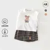 Conjunto de verão sem mangas para meninos e meninas, roupas de bebê estilo coreano, conjunto de duas peças com colete e shorts, adequado para sair, ombro a ombro, Classe A, estilo fino