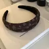 Diadema Ancha Floral a Cuadros Vintage Melade para Mujeres con Corona Alta, Elegante Diadema para Accesorios de Peinado de Uso Diario