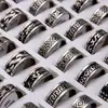 Anillo de acero inoxidable con código mixto y cruzado, anillo de titanio de venta caliente transfronteriza, venta al por mayor directa de fábrica, joyería