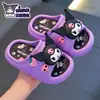 Pantuflas infantiles Sanrio con una sensación de amortiguación suave, diseño de caricatura lindo para niñas, pantuflas antideslizantes para interior, baño, de suela suave para verano