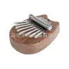 Mini piano de pulgar de 8 notas para colgar en el cuello, diseño de búho en madera maciza, empaquetado en una caja de papel, con cordón y escalas estampadas, instrumento musical al por mayor