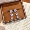 Pendientes Elegantes y Frescos Estilo Heredera con Zirconio de Estrella de Ocho Puntas para Mujer Diseño Consciente Diseño de Nicho Pendientes de Botón de Alta Moda Joyería para Orejas