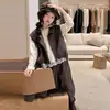 Conjunto de Primavera y Otoño para Niñas 2026 Nuevo Elegante Chaleco Infantil Pantalones de Pierna Ancha Conjunto de Tres Piezas Niños Mayores Estilo Coreano Ropa de Otoño