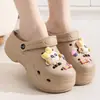 Control de precios: 26.8 antes del envíoZuecos EVA de suela gruesa para mujer para uso exterior en verano, nuevo modelo 2025, zapatos de playa que aumentan la altura