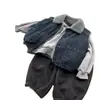 Colete jeans masculino com forro de fleece, espessado, novo estilo de inverno, colete quente para bebês e crianças maiores, peça externa para crianças, roupas de outono e inverno
