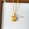 Collar Pequeño de Cigarra Dorada Estilo Chino para Mujer, Exquisito e Inteligente, Diseño Artesanal de Tallado Ligero, Collar con Colgante Lujoso Retro Micro-Adornado