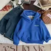 Sudadera con capucha informal estilo coreano para niños y niñas, forrada de forro polar, holgada y elegante, con estampado de letras, para otoño e invierno