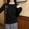 Nova coleção outono e inverno: camada base de tricô com gola alta parcial e renda feminina, um top de tricô suave e elegante, versátil e estiloso