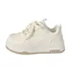 Tênis casual chic fufu de leite com sola grossa, sapatos brancos pequenos estilo saia, feminino, novo verão 2024, combinam com tudo
