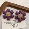 Brincos de Tarraxa Roxo Romântico da Idade Média Femininos Brincos Geométricos de Alta Qualidade 2025 Novos Brincos Elegantes com Flor Francesa para Mulheres