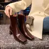 Botas Curtas Quadradas de Couro Bovino de Primeira Camada Estilo Francês Vintage Elegantes com Solado Macio, Salto Alto Robusto para Outono/Inverno Femininas, Botas de Moda Estilo Igual com Solado Espesso Slim