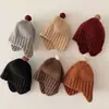 Chapéu de Lã Quente com Pompons e Abas para Ouvido, Estilo Coreano, Fofo, para Bebê, Versátil, Gorro para Bebê - Outono e Inverno Ins2022
