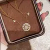Collar Vintage de Segunda Mano Trébol de Cuatro Hojas Estrella Solar Rueda Brújula Lujo Accesible Cadena para Clavícula Apilada Borla de Gama Alta