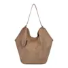Bolsa Tote Grande Capacidade Estilo Coreano para Mulheres 2025 Inverno Nova de Alto Padrão Nicho Cor Contrastante Versátil Ombro Único Bolsa de Axila