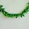 Hojas Decorativas Navideñas Transfronterizas al por Mayor, Tiras de Colores, Decoraciones para Fiestas, Guirnaldas Navideñas, Cintas y Acebo Encriptación de 2m