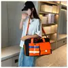 Nueva bolsa de fitness de color de contraste con doble bolsillo, bolsa de equipaje portátil con separación de húmedo y seco, bolsa de almacenamiento de gran capacidad para viajes, logotipo imprimible