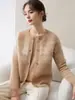 Cardigan de Cashmere Redondo com Padrão de Floco de Neve Geométrico Fair Isle para Mulheres Botão Espessado Suéter Malha Retrô Casaco