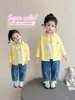 Camisas para Meninas Primavera e Outono 2026 Novo Estilo Roupas de Primavera para Bebê Menina Camisa Jaqueta Fina de Manga Longa para Crianças
