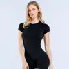 Conjunto de Yoga Esportivo, Camiseta de Manga Curta para Fitness e Shorts de Yoga de Três Seções com Levanta Bumbum em Formato de Pêssego