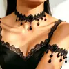 Accesorios de Halloween transfronterizos, accesorios de encaje de rosa negra y roja vintage, juego de pulsera y collar, joyería personalizada de estilo gótico