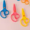 Tijeras Creativas para Niños para Estudiantes, Manualidades DIY de Jardín de Infancia para Cortar Papel, Tijeras de Plástico que No Lastiman las Manos, Tijeras Seguras