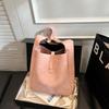 Bolso Tipo Cubo de Gran Capacidad Otoño e Invierno Retro Tote Sobaco 2024 Nuevo Bolso Versátil Moda Viajero Bolso de Hombro Venta al por Mayor