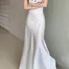 Saia Midi Longa de Cetim com Bolinhas Estilo Francês para Mulheres, Lançamento Primavera/Verão 2025 Cintura Alta Modeladora Acetato Caimento Cauda de Peixe
