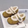 Zapatos de Algodón Retro Birkenstock para Mujer Ropa de Exterior Nuevo Estilo Otoño/Invierno 2026 Zapatos de Algodón Cálidos con Borlas Zapatos Peludos
