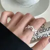 Anillo Hueco de Encaje Estilo Palacio para Mujer, Diseño de Nicho con un Toque Vintage, Versátil y Elegante, Abierto