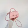 Cor sólida simples estilo ocidental bolsa 2024 início da primavera novo versátil ins ombro mensageiro bolsa pequena quadrada estilo coreano feminino