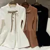 Estilo Novo de Outono Gola College Laço Tricô Slim Top Botão Vestido para Pessoa Baixa Saia Curta