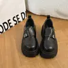 Mocassins de Solado Grosso Estilo Britânico para Mulheres Outono 2026 Plataforma Dupla com Fivela Dupla Sapatos Esculpidos para Baixinhas Aumenta Estilo College Sapatos Únicos
