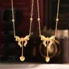 Estilo chique europeu e americano amor borla laço colar clavícula estilo doce colar feminino titânio aço banhado 18k ouro