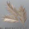 Flores Artificiales Doradas, Arreglo Floral de Cubeta de Bendición de Año Nuevo, Material Floral para Salón de Bodas de Eucalipto y Frutos de Acebo, Adornos Chinos