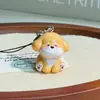 Pingente de pelúcia de cachorrinho fofo, chaveiro de bolsa versátil de desenho animado doce, alça de celular, acessório de presente para casal e melhor amigo