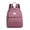 Mochila pequeña nueva y ligera para mujer, gran capacidad, simple y elegante, mochila casual multifuncional, mochila versátil para mujer