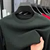Suéter de cuello redondo de mezcla de lana y seda para hombre, otoño 2026, fino, manga larga, color liso, tejido, capa base para hombre, suéter de lana para hombre
