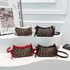 Bolso de Hombro Estilo Occidental Retro con Estampado de Leopardo Transfronterizo Estilo Coreano Lazo Moda 2025 Nuevo Texturizado Primavera