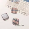 Estilo Retro Suave Café con Leche Rayas Cuadrículas Botones de Tela Redondos Cuadrados DIY Ropa Bolso Hebilla Accesorios de Joyería