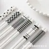 [Distribución Dropshipping Mustwen] Palillos de Cerámica Estilo Hepburn No Propensos al Moho, Palillos Domésticos de Porcelana a Alta Temperatura, Un Palillo por Persona