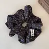 Faixa de Cabelo Floral Retrô para Mulheres 2025 Novo Estilo Corda de Cabelo para Rabo de Cavalo Alto com Cabeça de Bola Flor na Parte de Trás da Cabeça