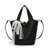 Popular Super Popular Simples Elegante Padrão Lichia Bolsa Balde Portátil Casual Leve Luxo Cor Sólida Bolsa Transversal High-end para Mulheres