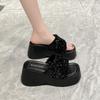 Sandalias gruesas con lentejuelas plateadas para uso exterior, sandalias de verano 2024, nuevas y a la moda para celebrar Internet, que combinan con todo y aumentan la altura.