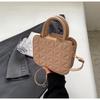2023 Otoño Nuevo diseño de moda elegante hombro bandolera estilo occidental color sólido textura simple bolso cuadrado para mujer