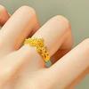 Novo Anel Pequena Coroa de Diamante feminino ouro amarelo celebração de casamento padrão de renda dourada Cinderela anel oco