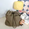 Bolsa de Tecido de Nylon Bolsa Tote Feminina Grande Capacidade Verão Pode Ser Usada Transversalmente 2025 Nova Versátil Ombro Único Bolsa para Aula e Trabalho