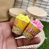 Mini Copo de Pipoca Simulado, Copo de Serragem de Madeira, Artesanato de Plástico, Brinquedos de Comida, Chaveiro, Pequeno Pingente, Brinde Corporativo